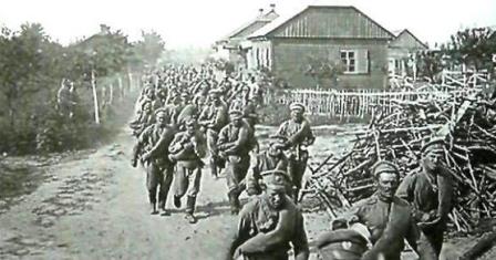 Російські полонені в Ковелі (1916 р.)